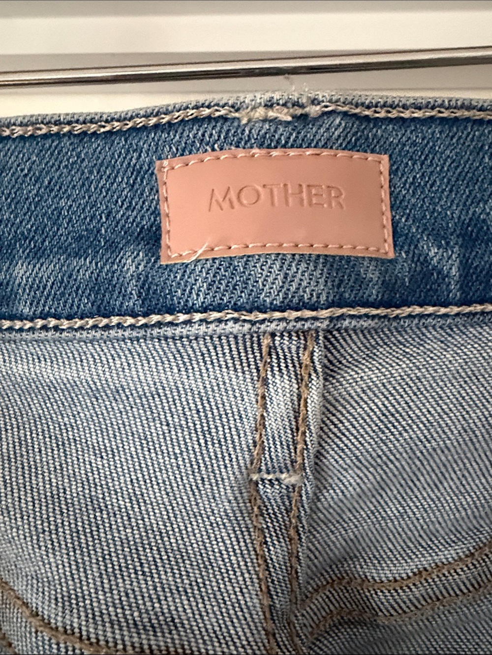 MOTHER Lil Rambler (Petites) Zip Flood - Cropped Straight Jeans - Picture 3 of 7